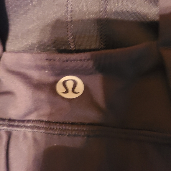 Black Overlay Lululemon Shirt - Picture 4 of 4